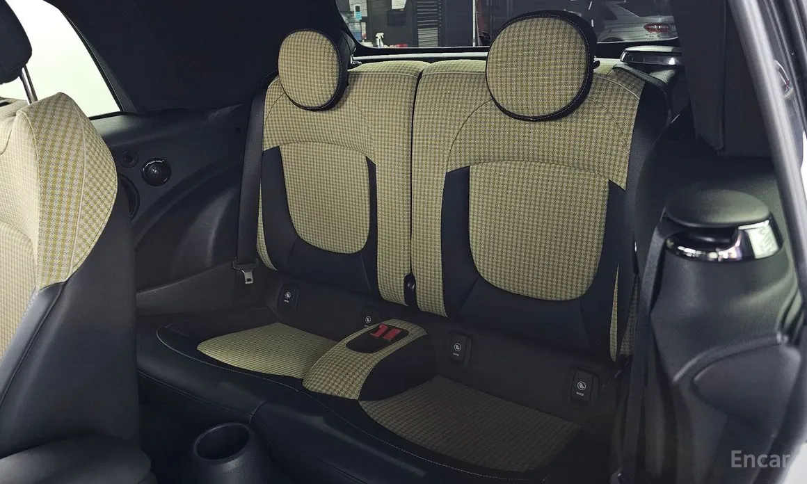 Mini Cooper Convertible 2001 Resolute Edition