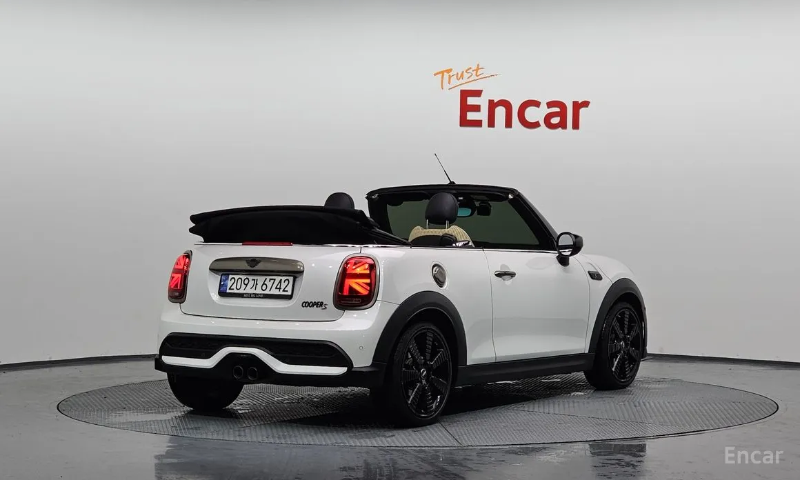 Mini Cooper Convertible 2001 Resolute Edition