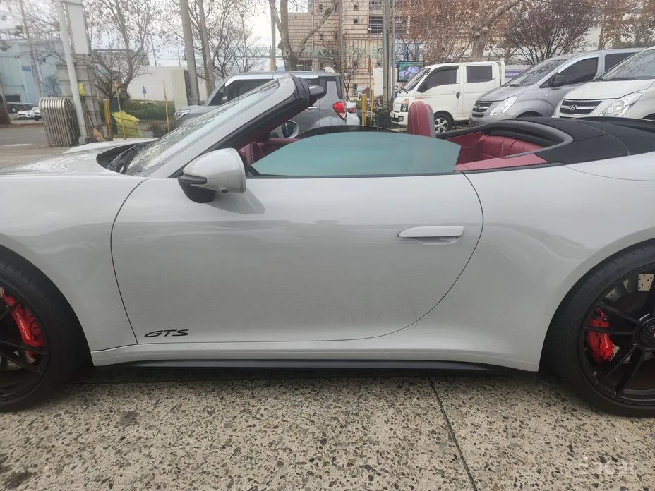 Porsche 911 2019 Carrera GTS Cabriolet