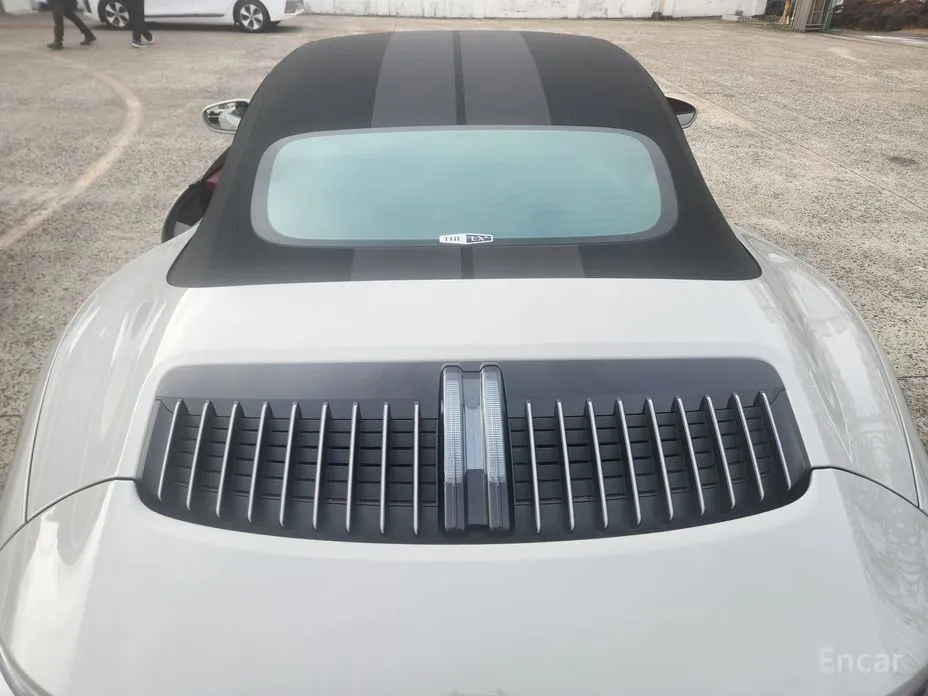 Porsche 911 2019 Carrera GTS Cabriolet