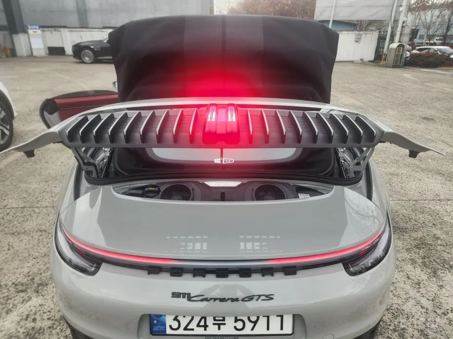 Porsche 911 2019 Carrera GTS Cabriolet