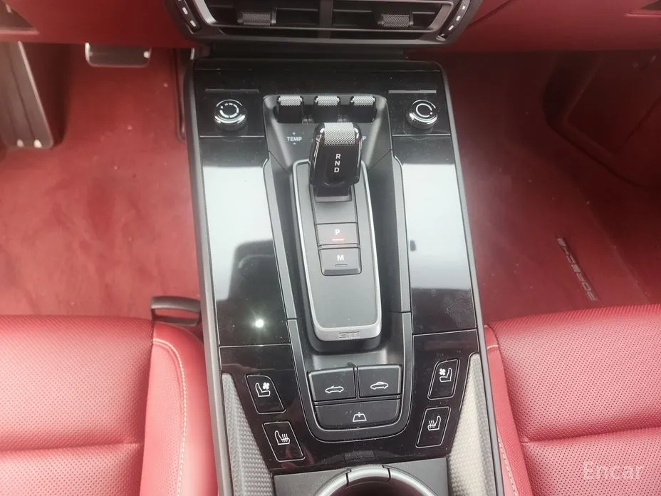 Porsche 911 2019 Carrera GTS Cabriolet