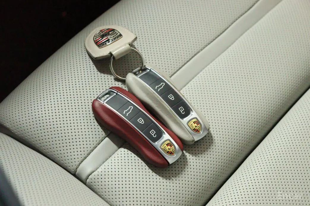 Porsche Cayenne 2019 3.0 E-HYBRID COUPE PLATINUM EDITION