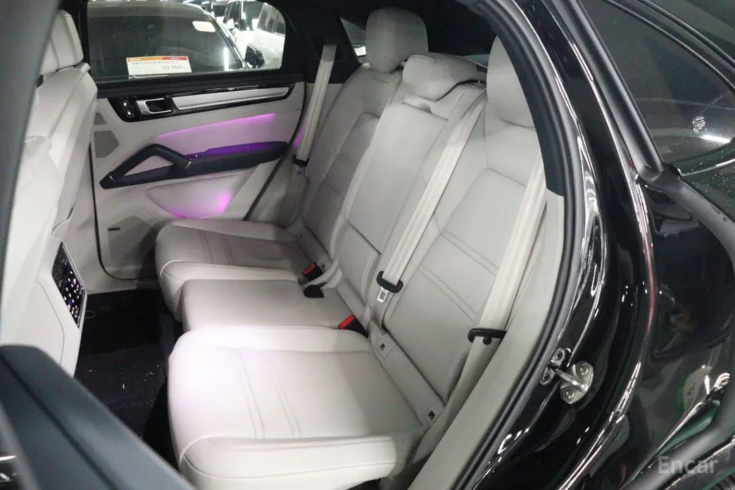 Porsche Cayenne 2019 3.0 E-HYBRID COUPE PLATINUM EDITION