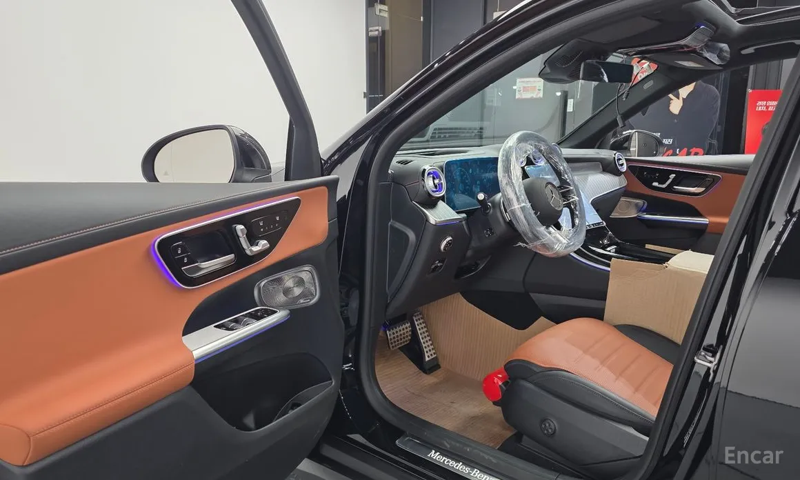 Mercedes-Benz GLC-Class 2023 GLC300 4MATIC AMG Line