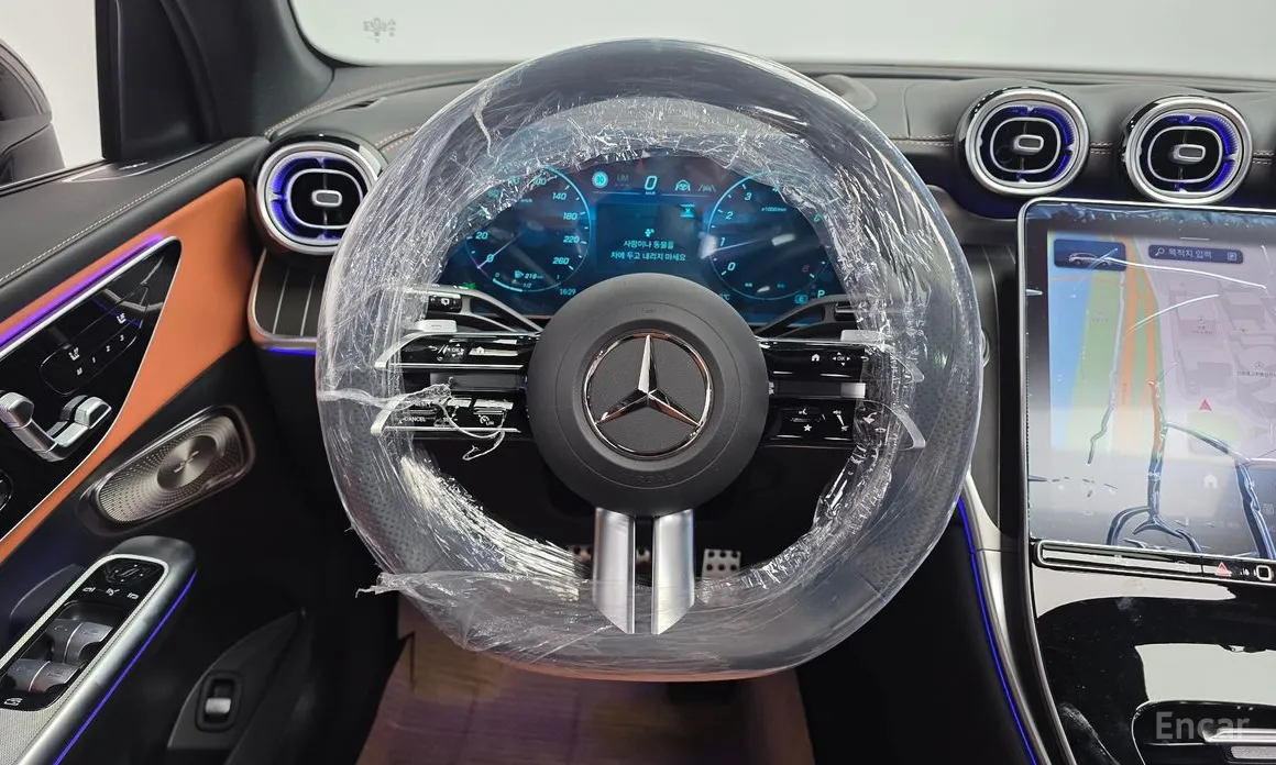 Mercedes-Benz GLC-Class 2023 GLC300 4MATIC AMG Line