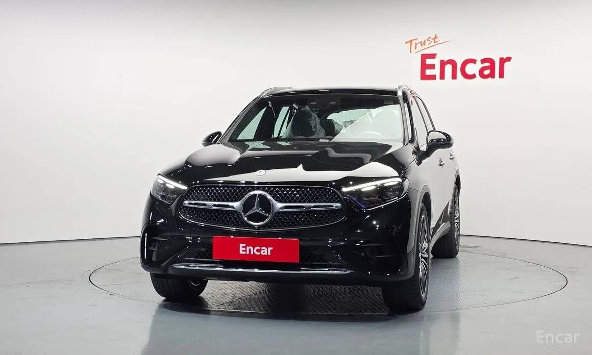 Mercedes-Benz GLC-Class 2023 GLC300 4MATIC AMG Line