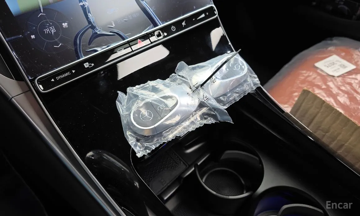 Mercedes-Benz GLC-Class 2023 GLC300 4MATIC AMG Line