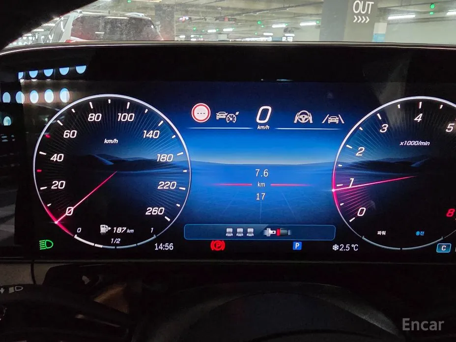 Mercedes-Benz E-Class 2024 E300 4MATIC AMG Line