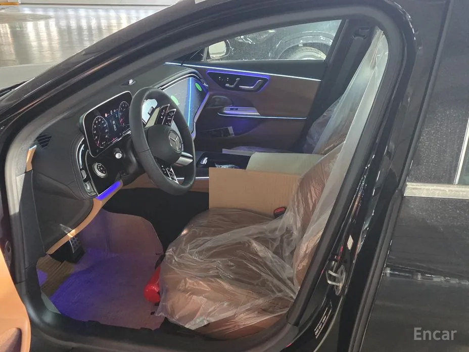 Mercedes-Benz E-Class 2024 E300 4MATIC AMG Line