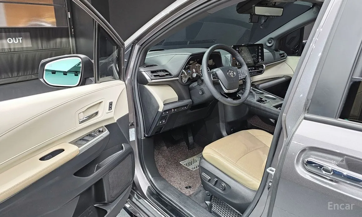 Toyota Sienna 2020 2.5 Hybrid 2WD