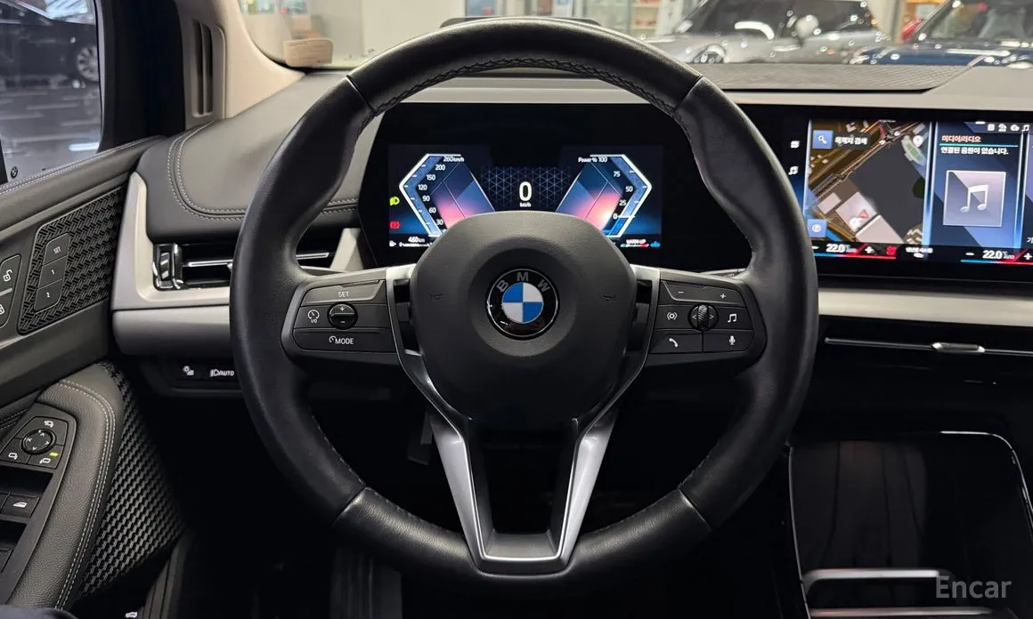 BMW 2 Series 2022 220i Advantage