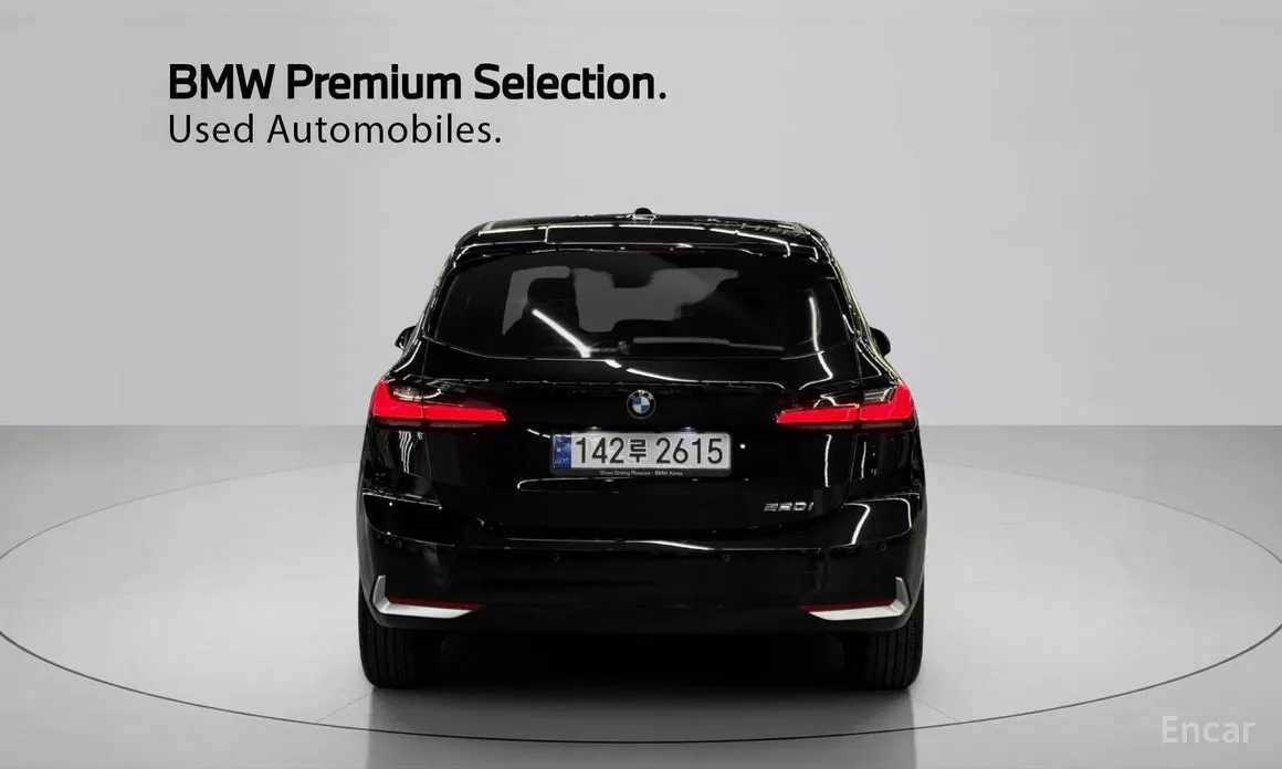 BMW 2 Series 2022 220i Advantage