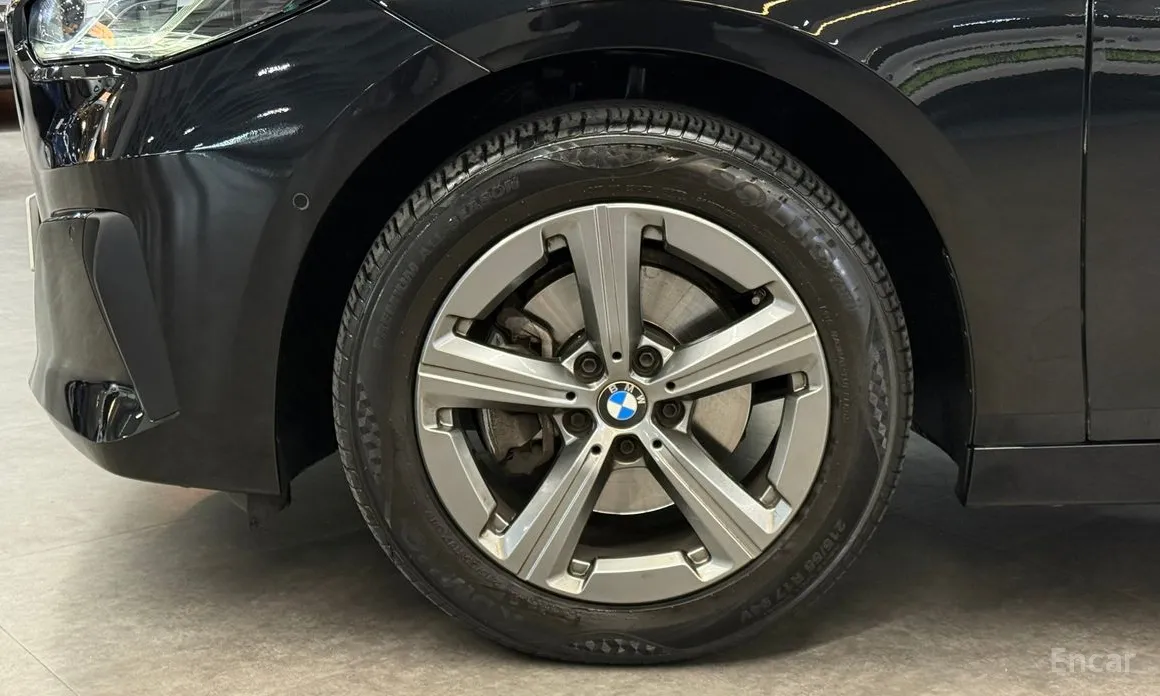 BMW 2 Series 2022 220i Advantage