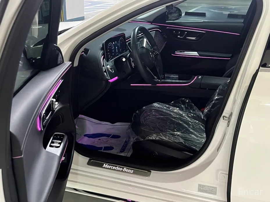 Mercedes-Benz E-Class 2024 E220d 4MATIC Exclusive