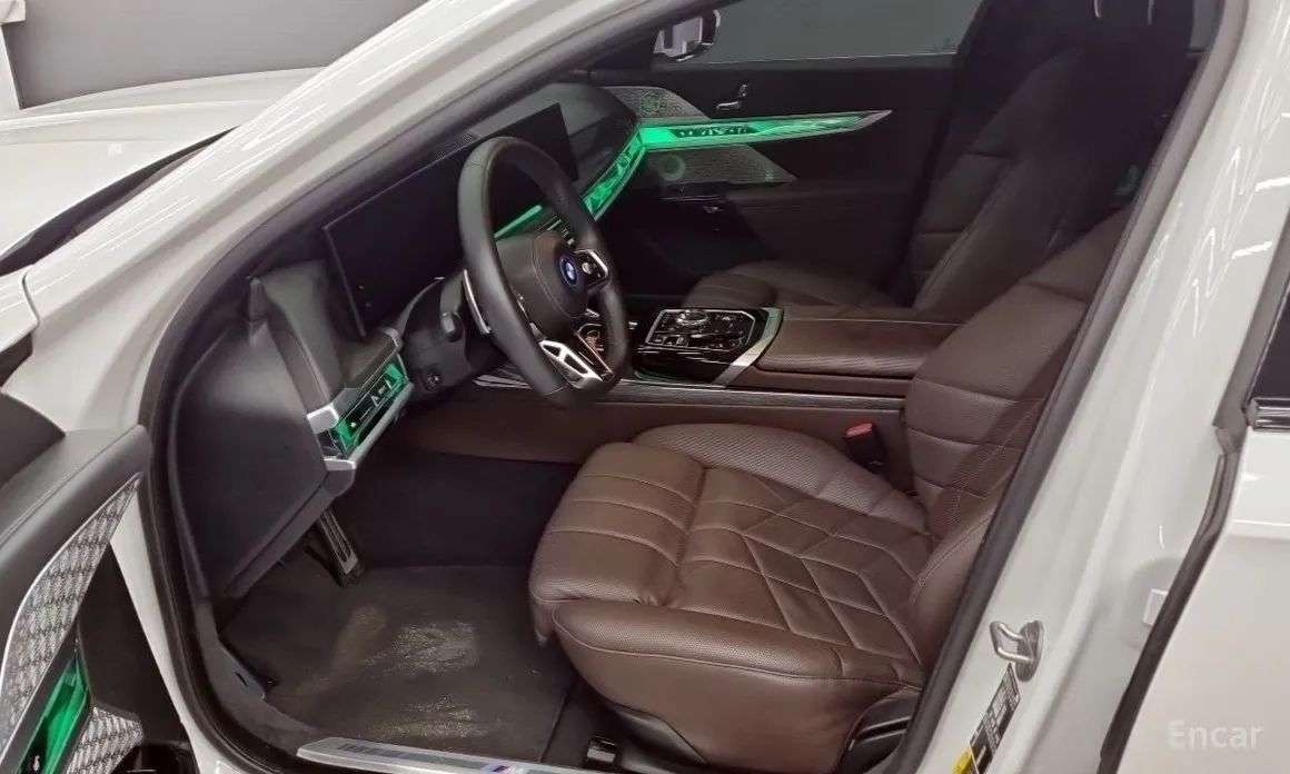 BMW 7 Series 2022 750e xDrive M Sport