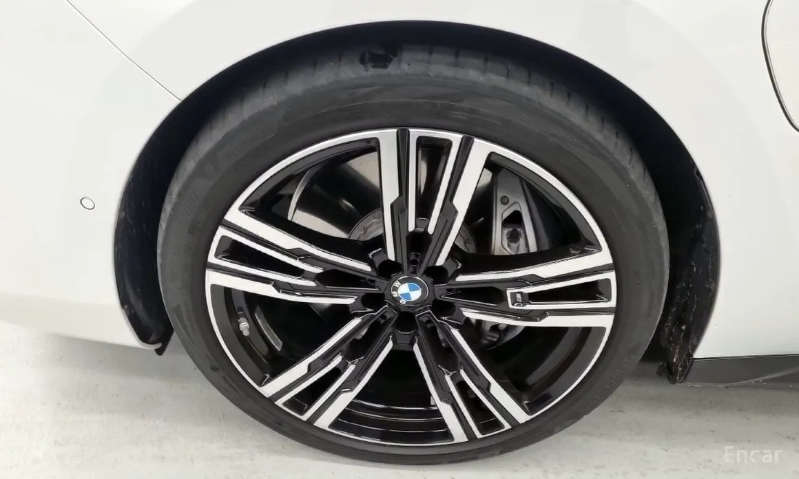 BMW 7 Series 2022 750e xDrive M Sport