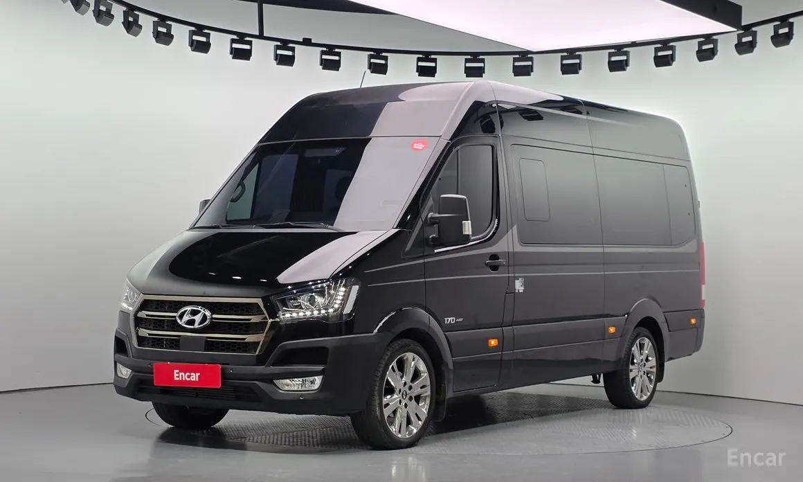 Hyundai Solati 2015 15-seater