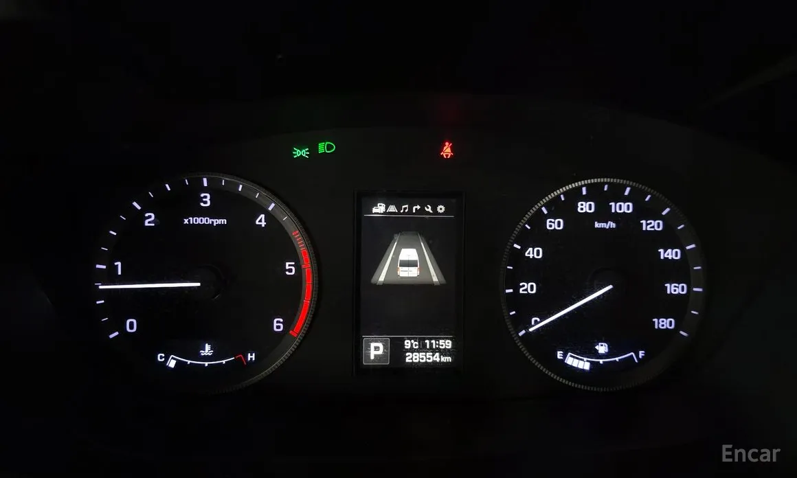 Hyundai Solati 2015 15-seater