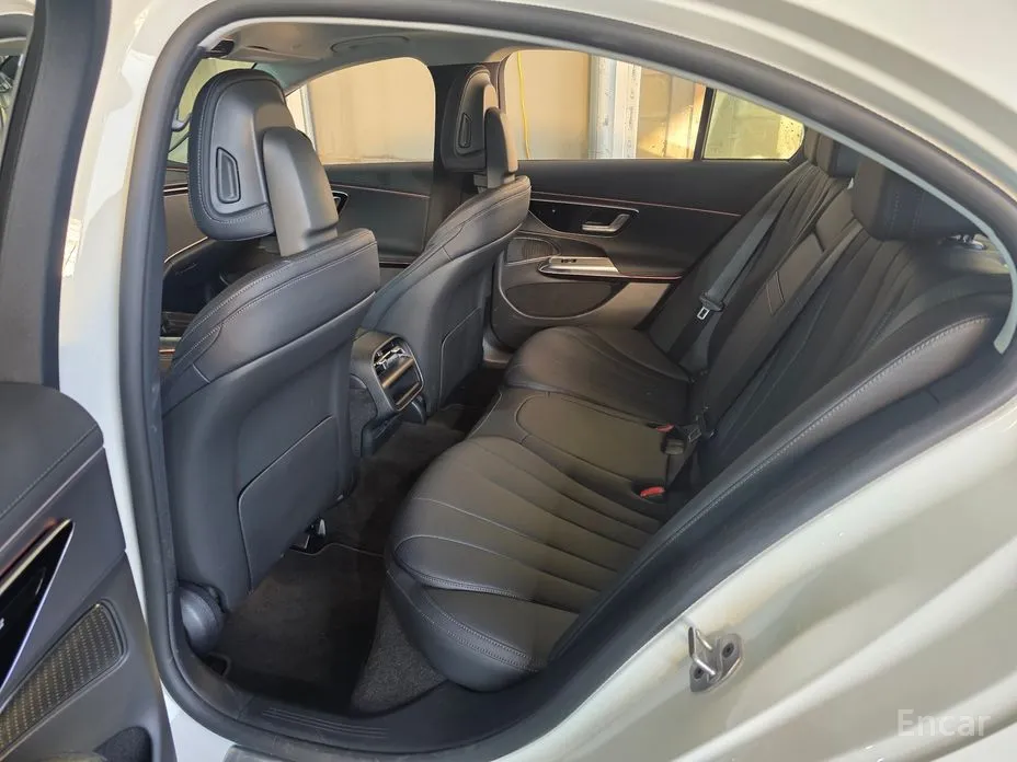 Mercedes-Benz E-Class 2024 E200 Avantgarde