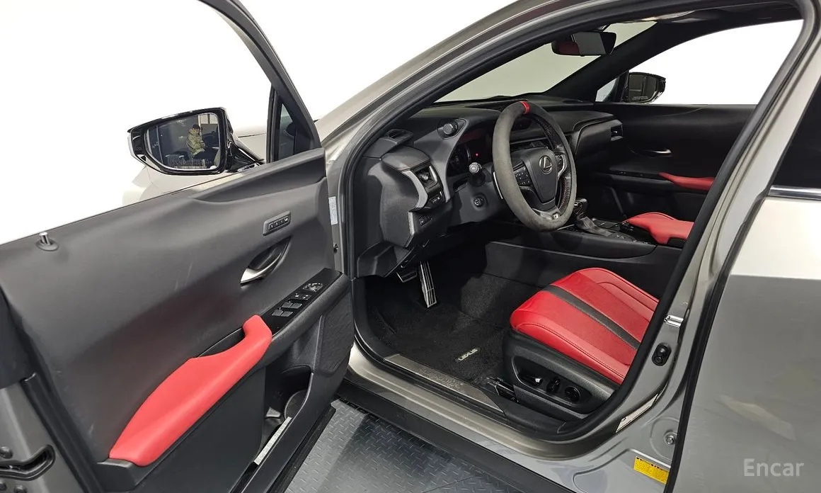 Lexus UX 2019 2.0 F-Sport 2WD