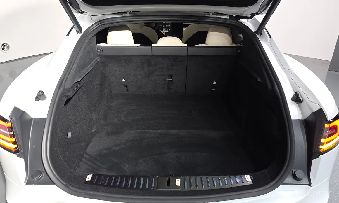 Tesla Model S 2012 Plaid