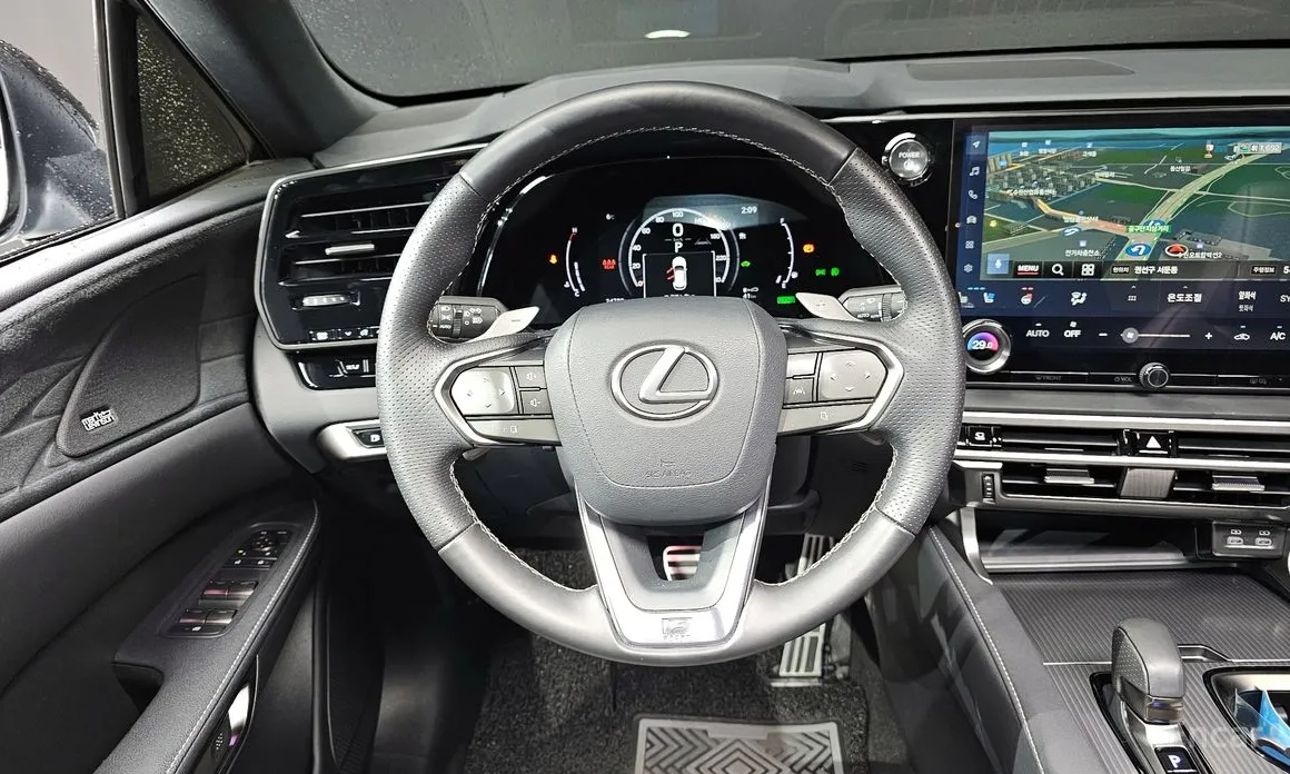 Lexus RX 2023 F-Sport