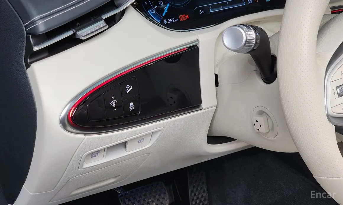 Genesis GV70 2022 e-AWD