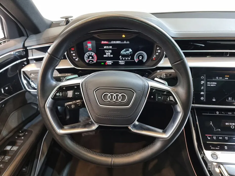 Audi A8 2018 55 TFSI Quattro LWB