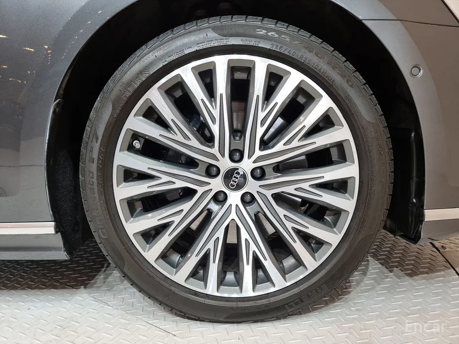 Audi A8 2018 55 TFSI Quattro LWB