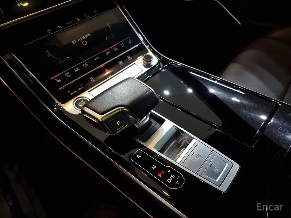 Audi A8 2018 55 TFSI Quattro LWB