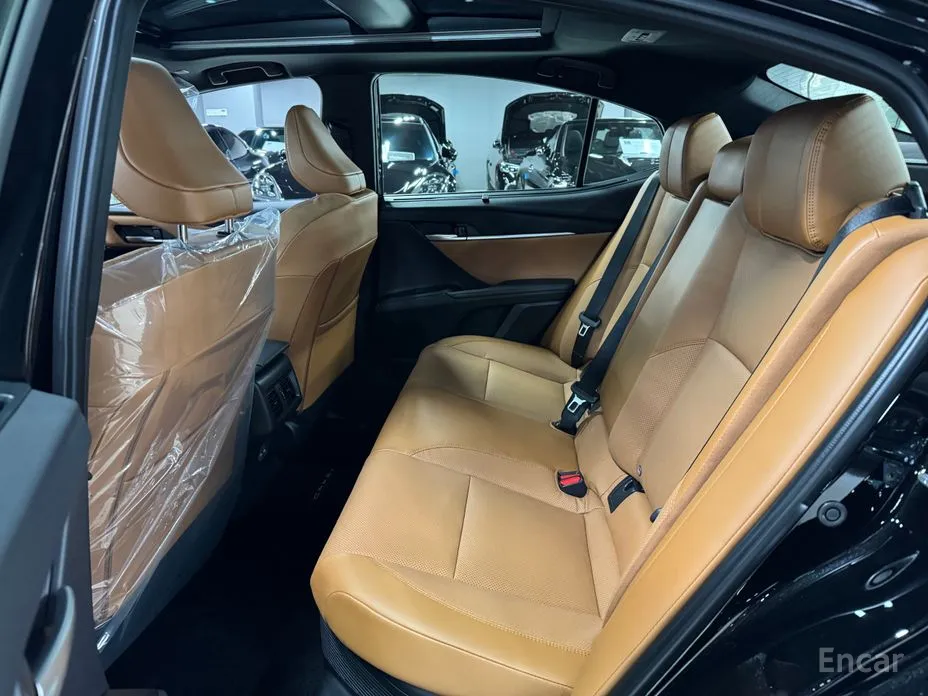 Toyota Camry 2024 2.5 XLE Premium Hybrid