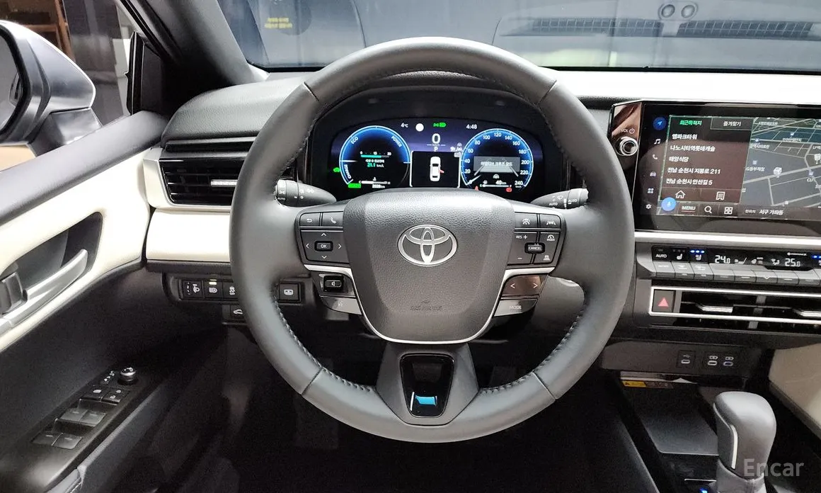 Toyota Camry 2024 2.5 XLE Hybrid