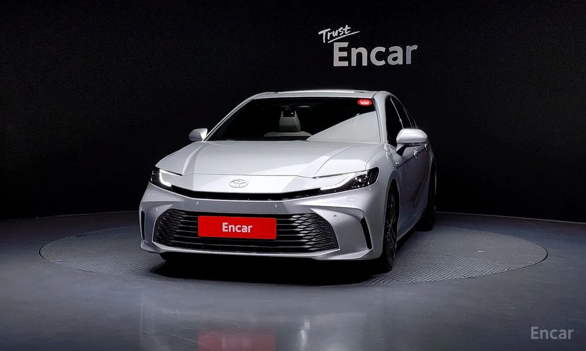 Toyota Camry 2024 2.5 XLE Hybrid