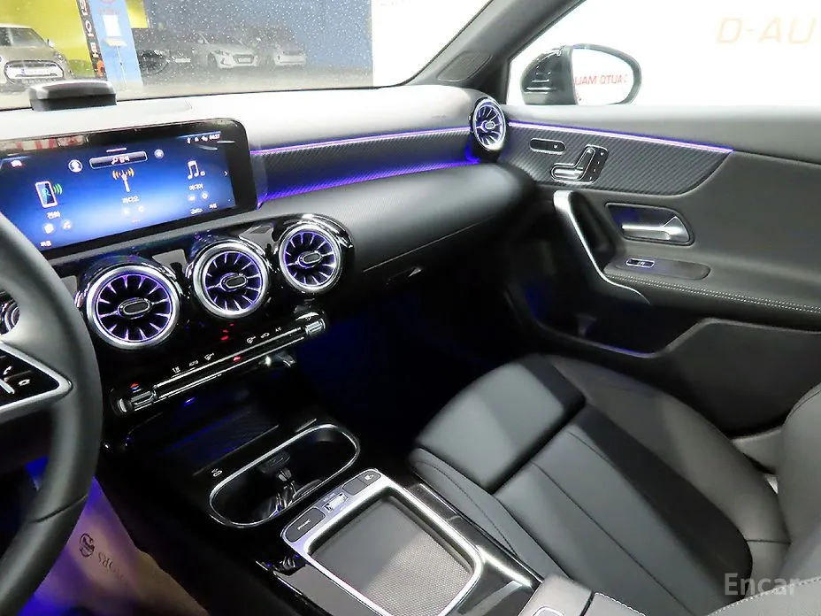 Mercedes-Benz A-Class 2019 A220 Hatchback