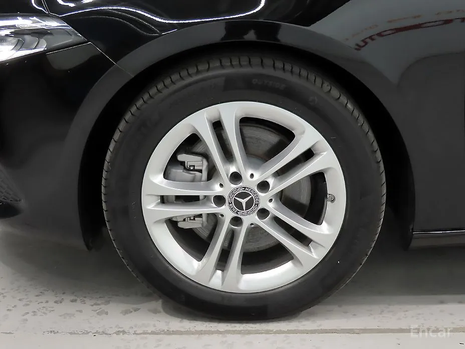 Mercedes-Benz A-Class 2019 A220 Hatchback