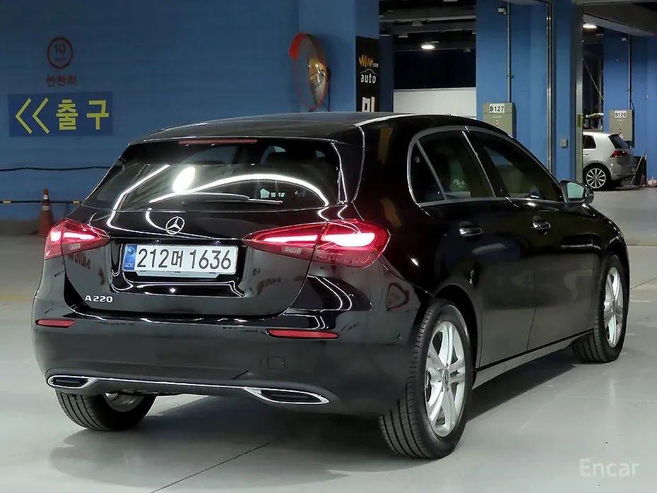 Mercedes-Benz A-Class 2019 A220 Hatchback