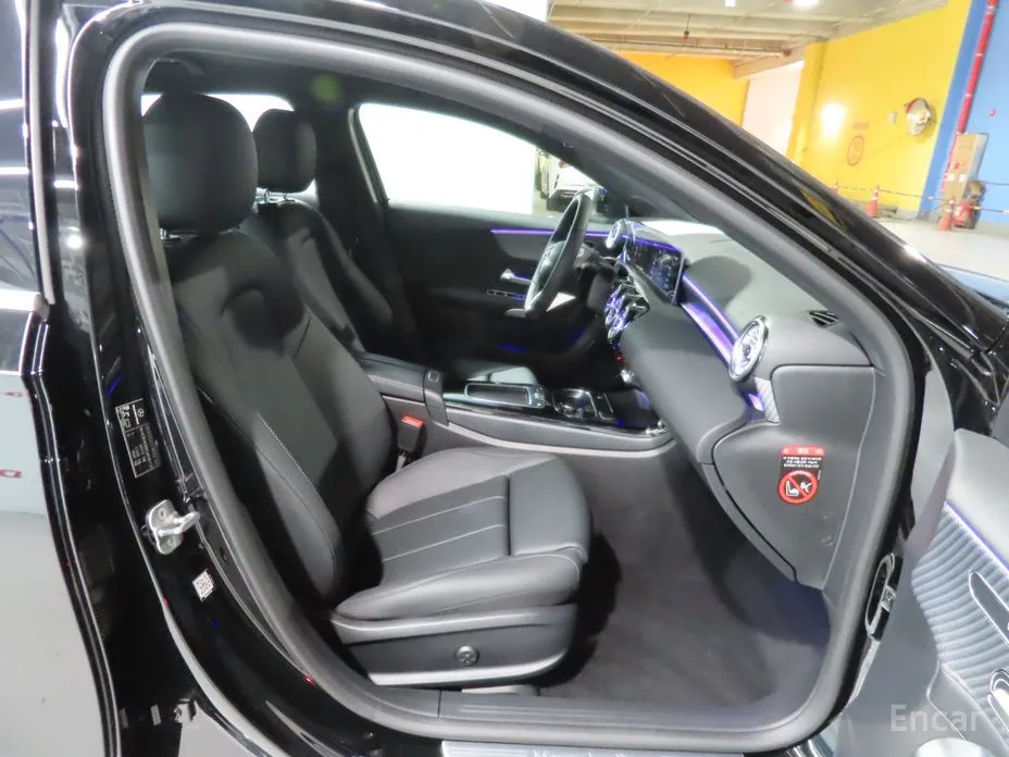 Mercedes-Benz A-Class 2019 A220 Hatchback