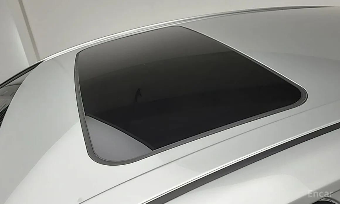 Toyota Camry 2024 2.5 XLE Hybrid