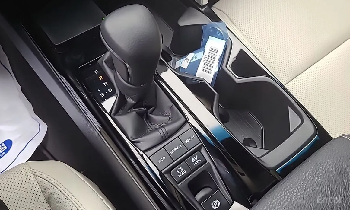 Toyota Camry 2024 2.5 XLE Hybrid