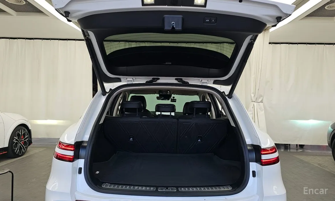 Genesis GV70 2022 e-AWD