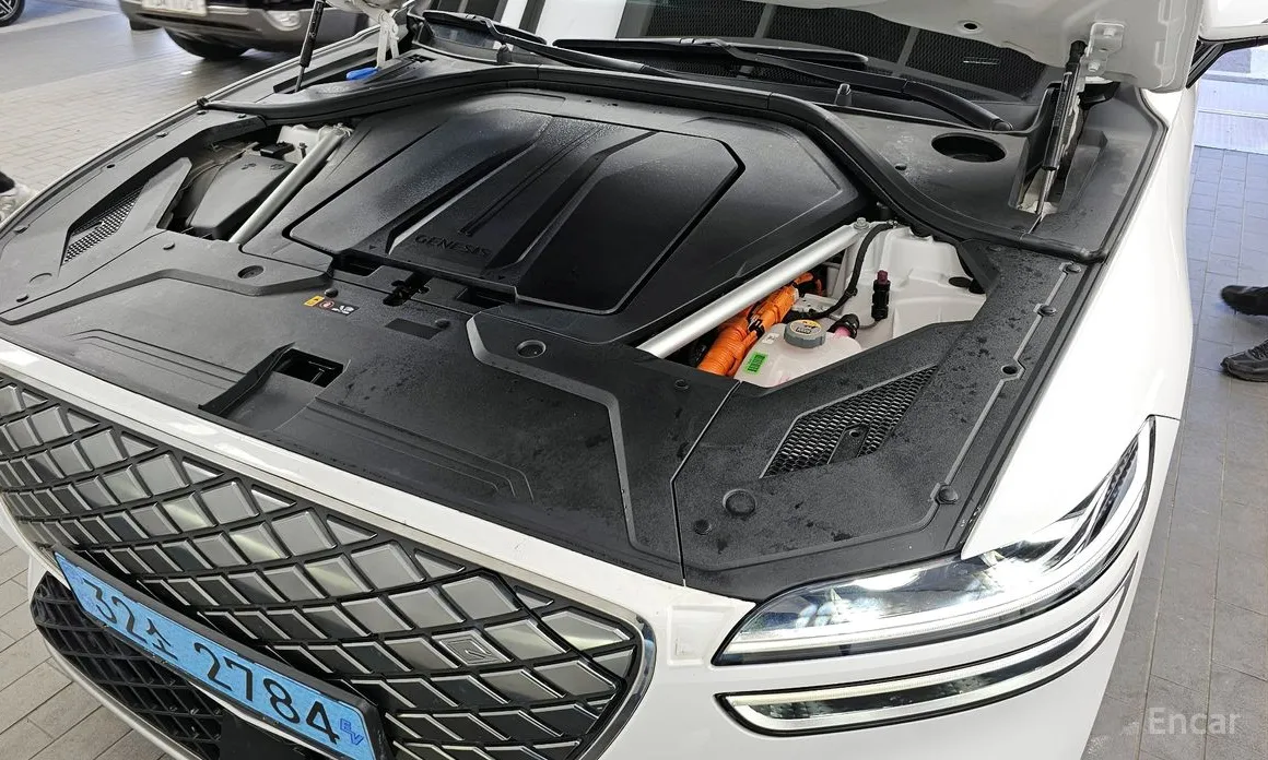 Genesis GV70 2022 e-AWD
