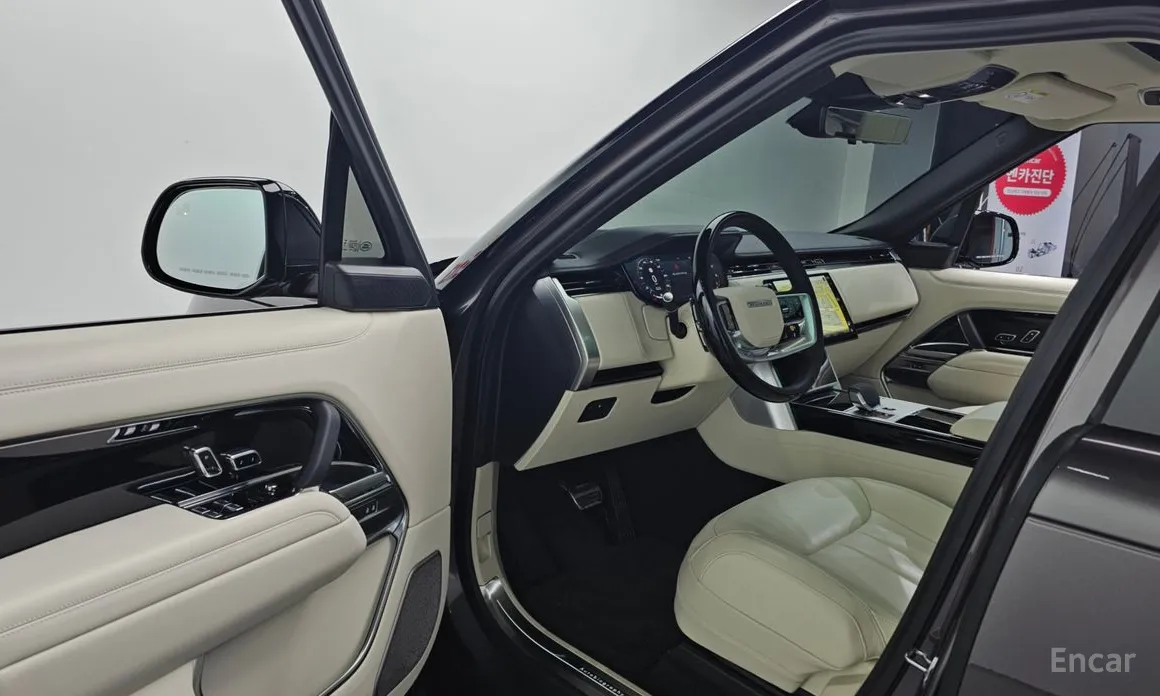 Land Rover Range Rover 2022 P550E AB