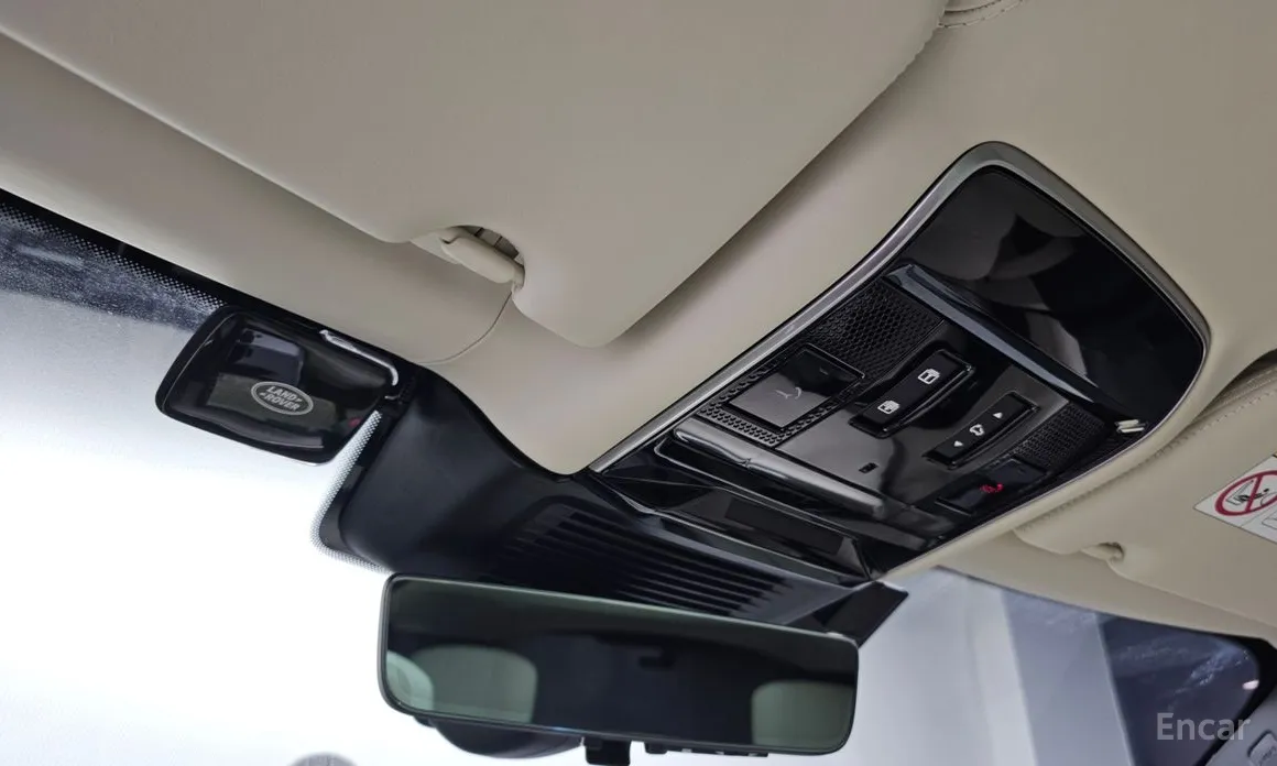 Land Rover Range Rover 2022 P550E AB