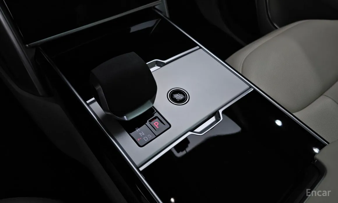 Land Rover Range Rover 2022 P550E AB