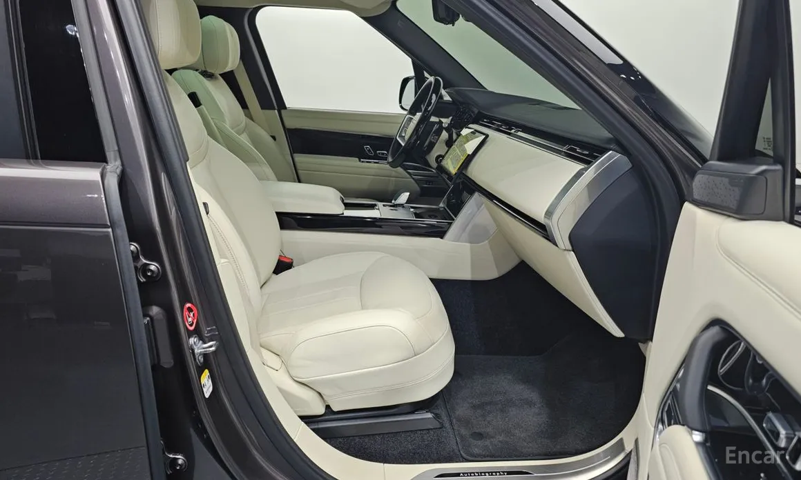 Land Rover Range Rover 2022 P550E AB