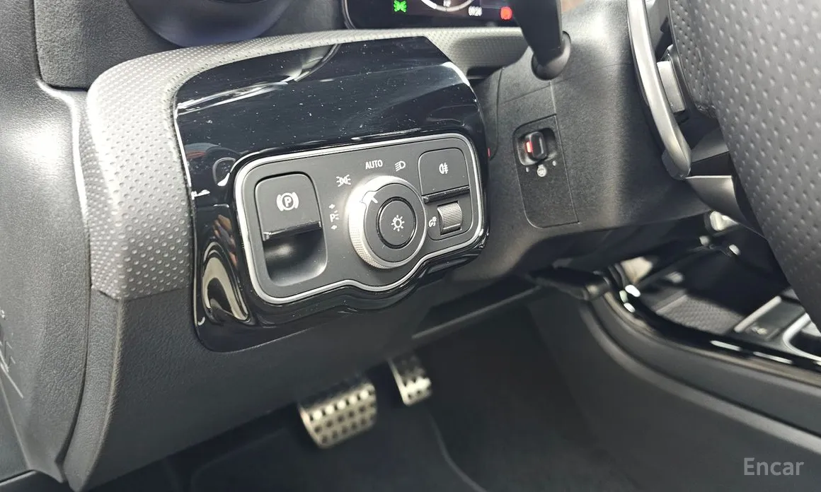 Mercedes-Benz A-Class 2019 AMG A35 4MATIC Sedan