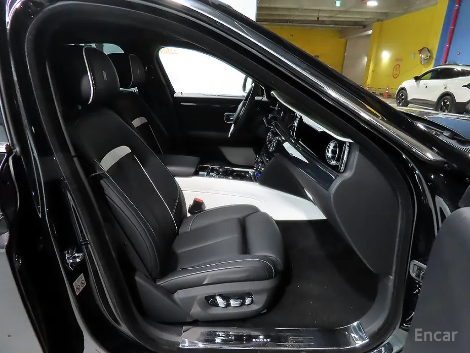 Rolls-Royce Ghost 2020 6.7 V12