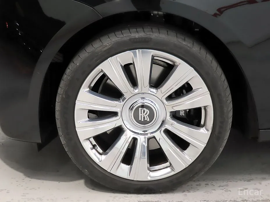 Rolls-Royce Ghost 2020 6.7 V12