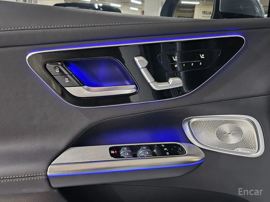 Mercedes-Benz GLC-Class 2023 GLC 300 4MATIC Avantgarde